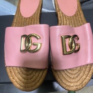 Dolce & Gabbana Pink Slide Sandals with Gold DG Emblem